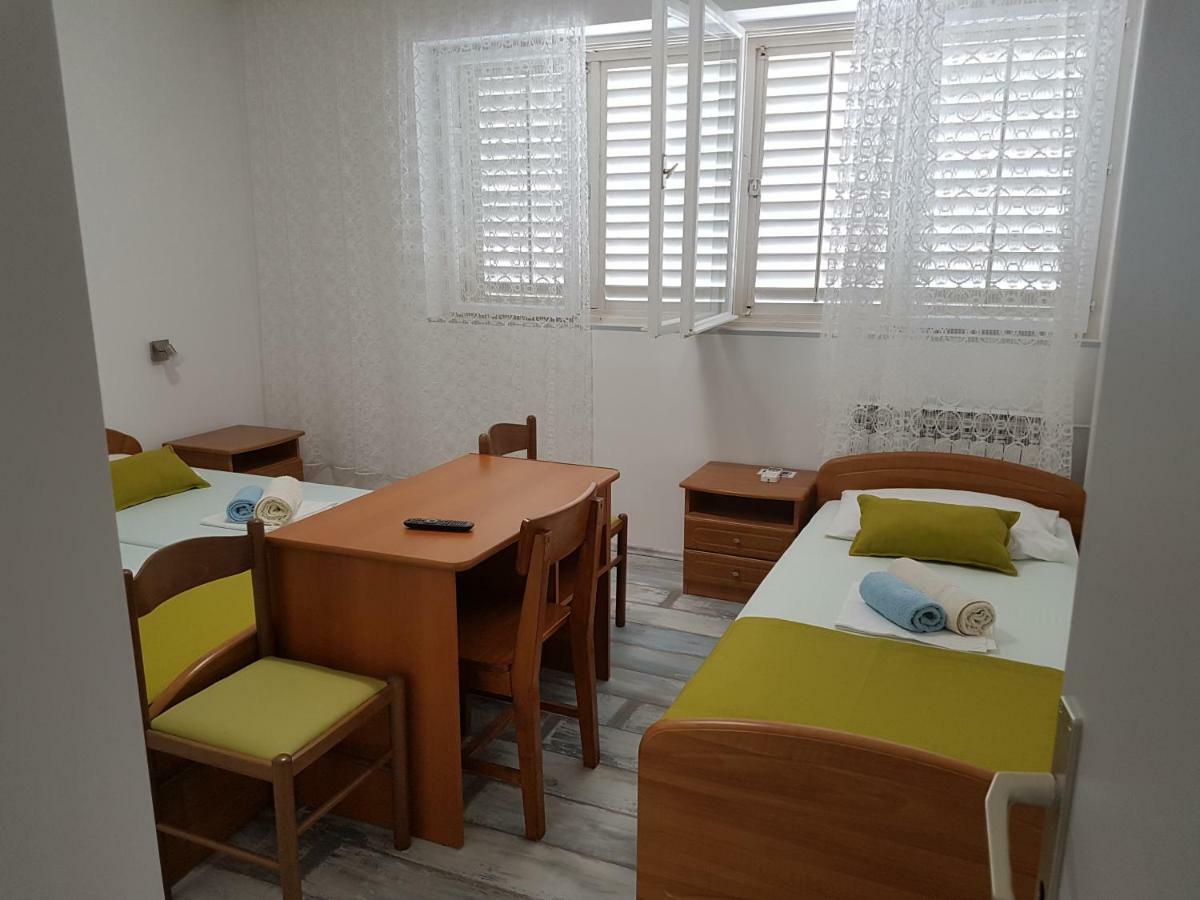 Hotel Palute à Supetar Extérieur photo
